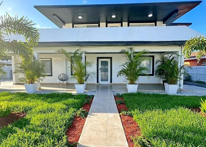 Luxury Home By Miami Int Airport