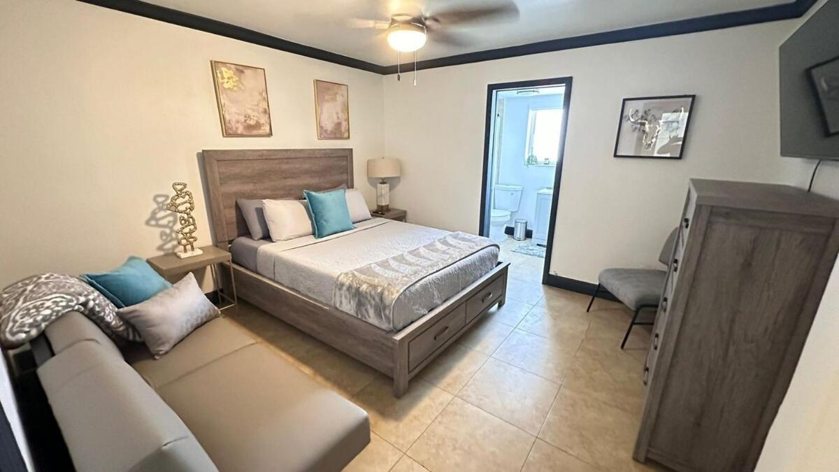 Luxury By Int Airport Holiday home